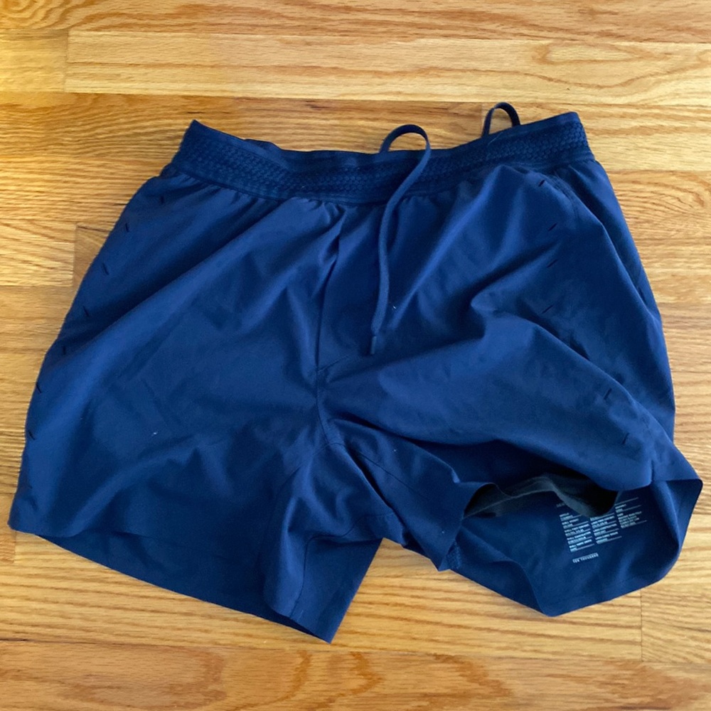 Ten Thousand Session Short - Navy - Mens Medium 5”